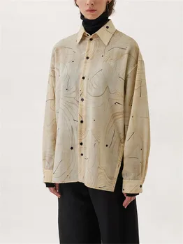 Женская рубашка с разрезом сбоку и винтажным принтом, Свободная однобортная блузка с отложным воротником на весну 2024 года