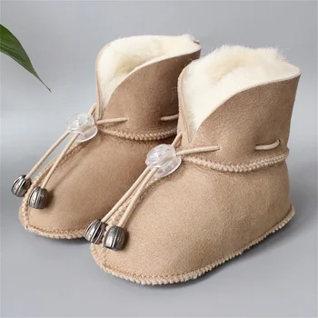 зимние ботинки со встроенным мехом из овчины для детского зимнего тепла, плюшевая очень толстая хлопчатобумажная обувь first walker с хлопчатобумажной подкладкой